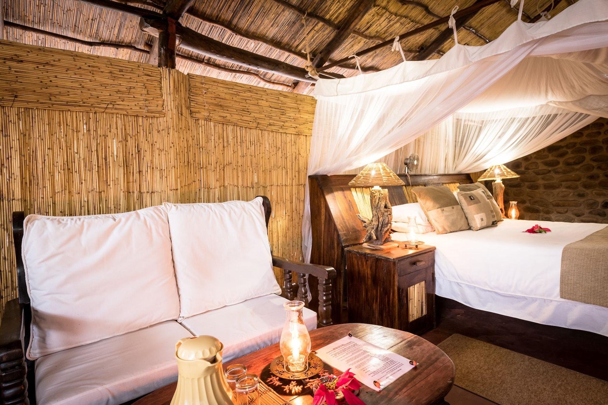Taita Falcon Lodge Mukuni エクステリア 写真