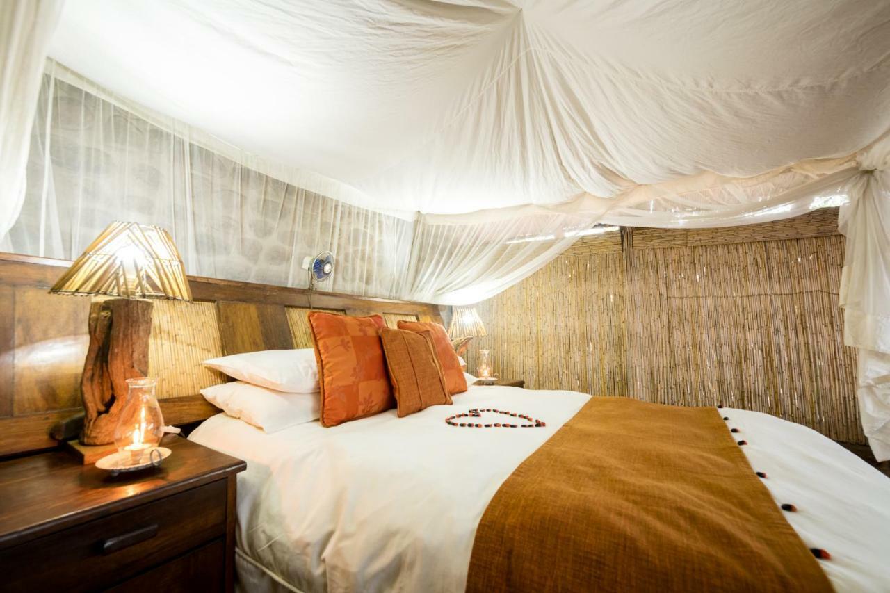Taita Falcon Lodge Mukuni エクステリア 写真